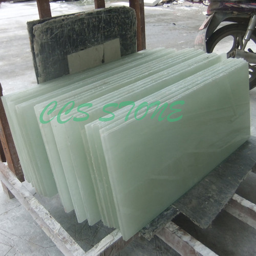 MNG016-Green_onyx_with_Glass_tiles