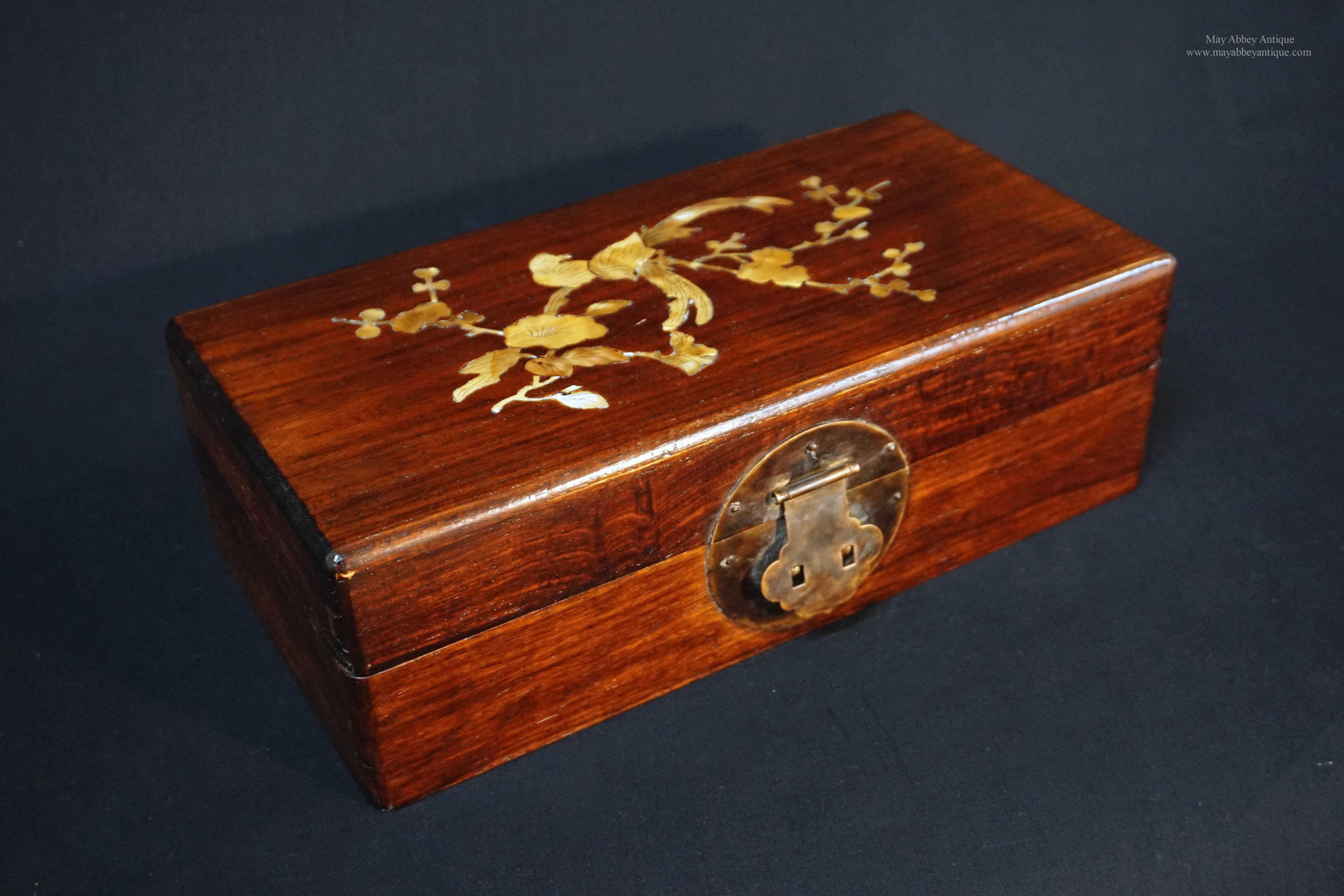 五月庄园西洋古董1900年中国出品晚清时期红木嵌螺钿花鸟图盒子 